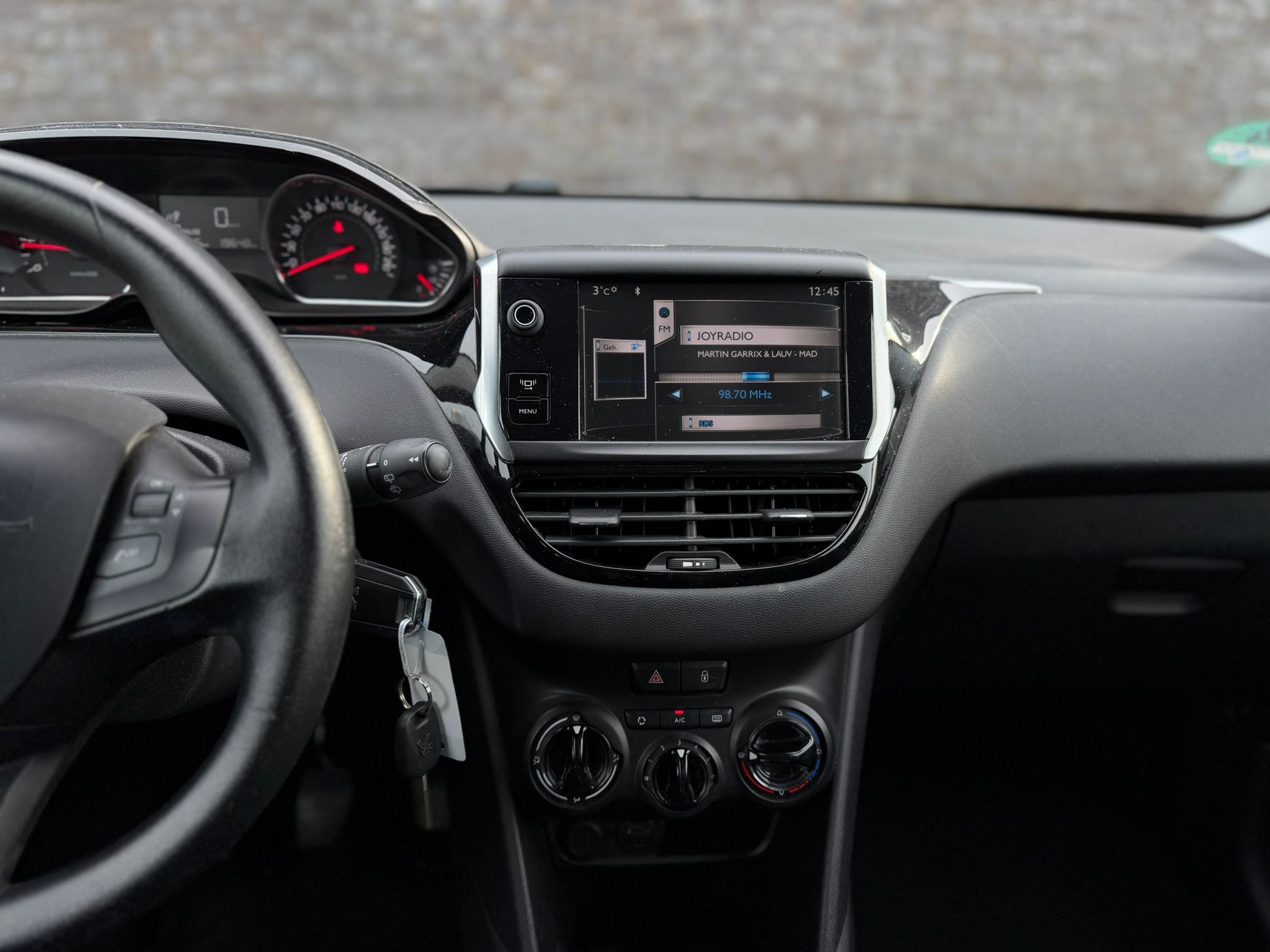 Peugeot 208 VTI Active thumbnail 7